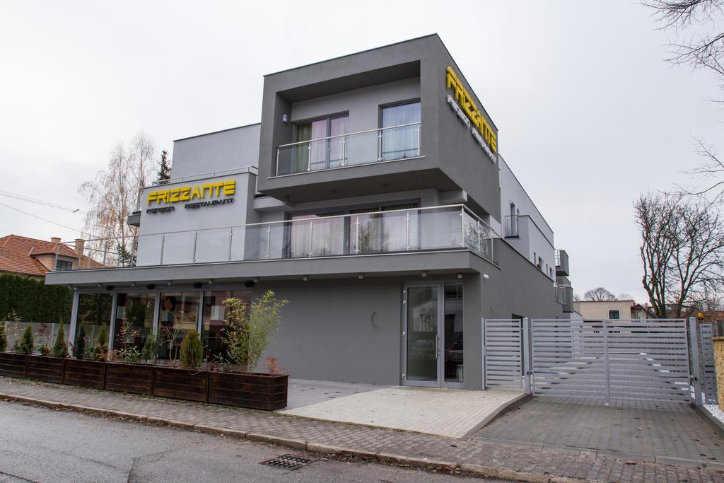 Guest House Frizzante Turčianske Teplice Buitenkant foto