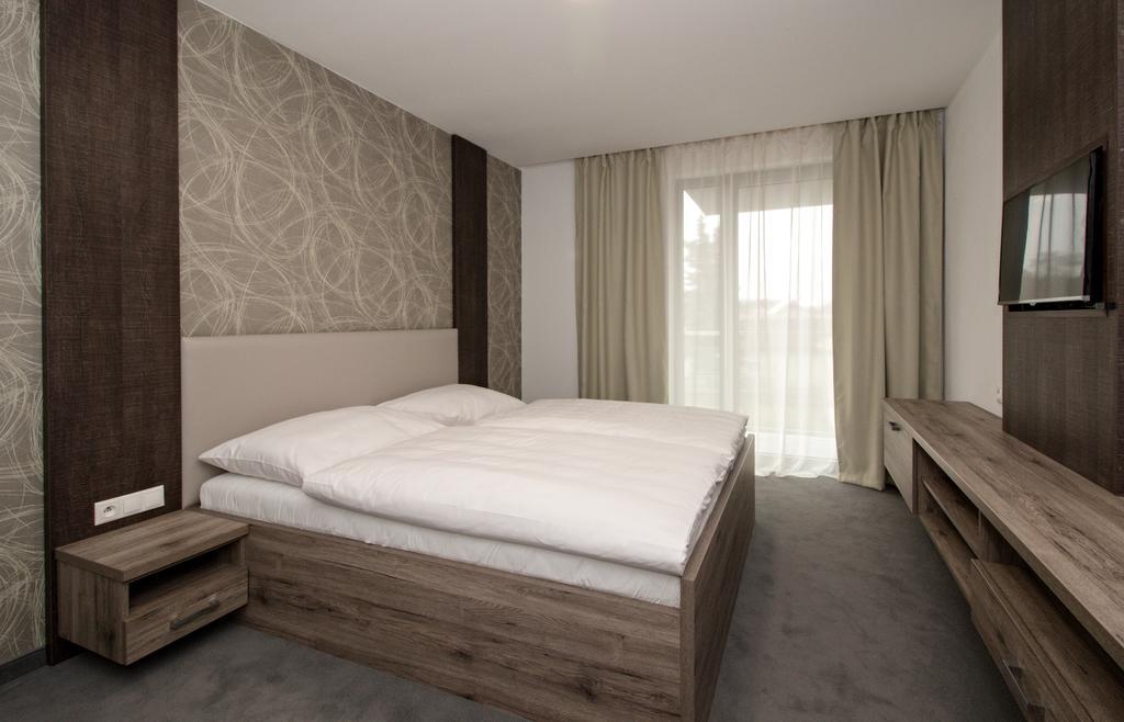 Guest House Frizzante Turčianske Teplice Kamer foto